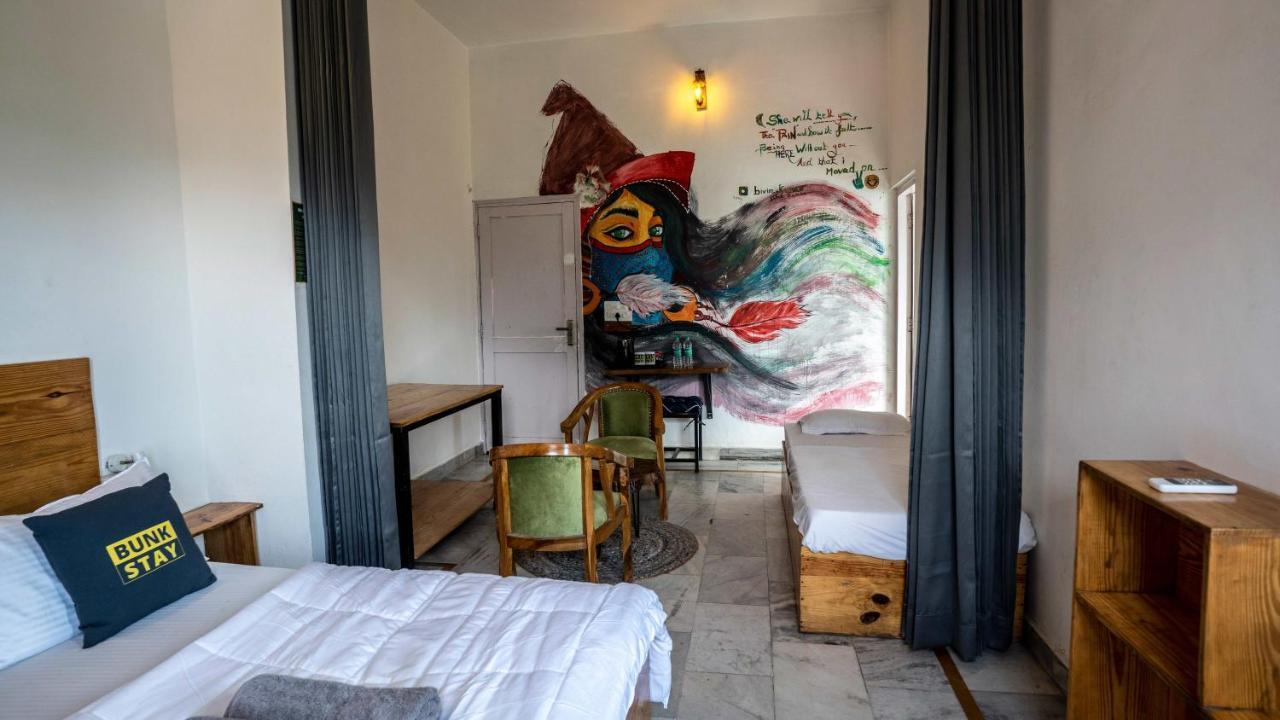 Bunkstay Coworking Hostel & Glamping Rishīkesh Exterior foto